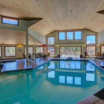 וודלנד פארק Woodland Country Lodge מראה חיצוני תמונה